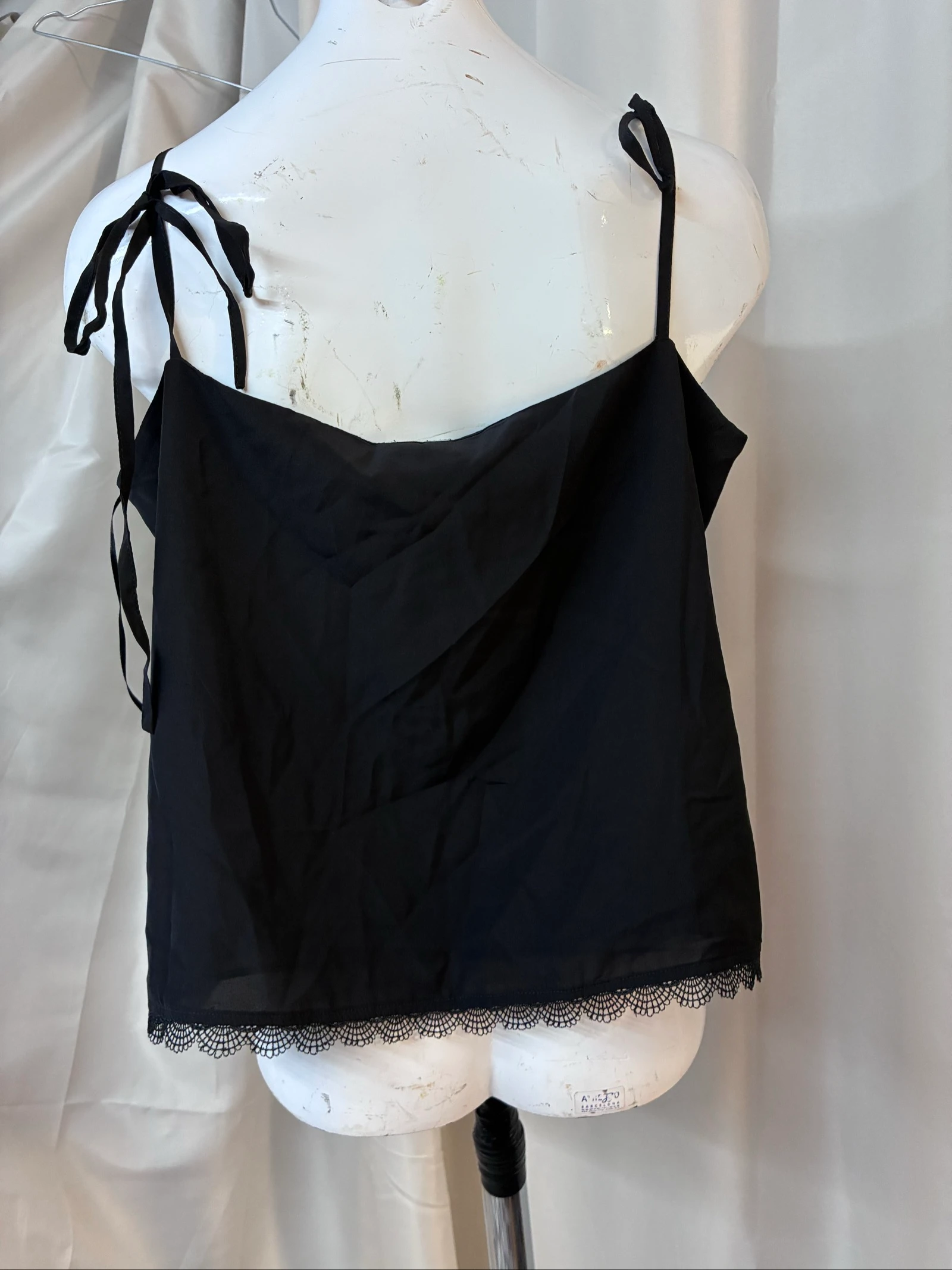 Vloeiende zwarte top met geknoopte bandjes Pimkie Maat XL – photo 6